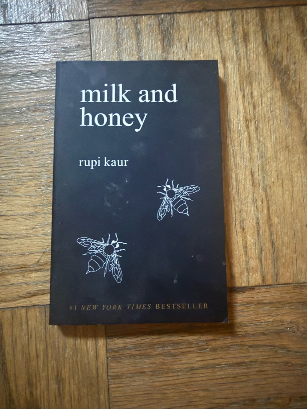 Amazon Black "milk and honey" by Rupi Kaur Paperback